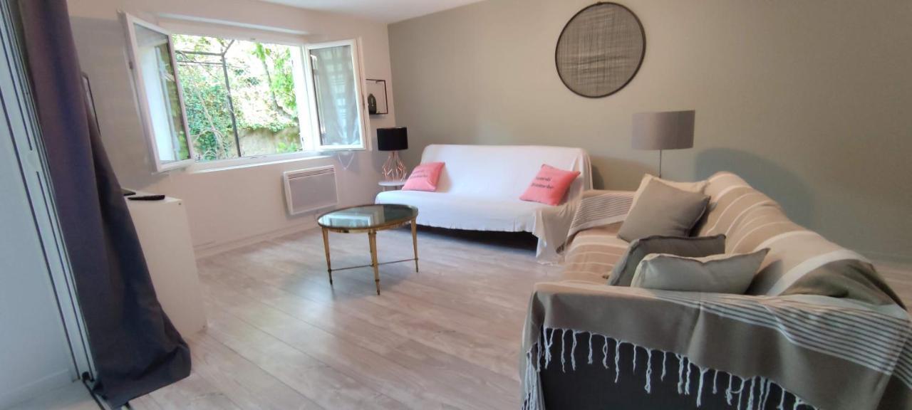Villa Pont De L'Arc A Aix Avec Piscine Au Calme 92 M2 엑상프로방스 외부 사진